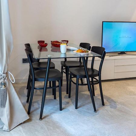 Acogedor Apartamento En Pleno Centro De Malaga By Sharingco Apartment ภายนอก รูปภาพ