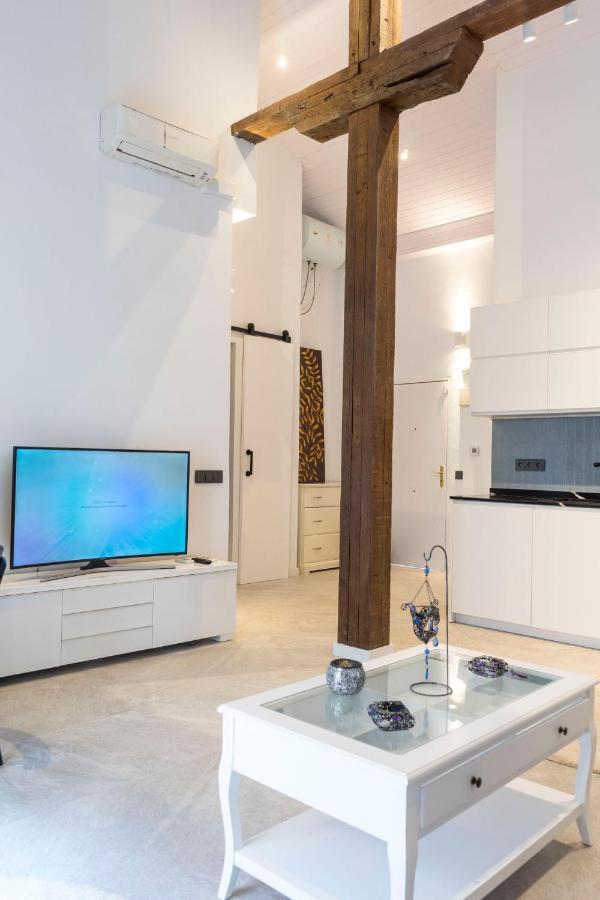 Acogedor Apartamento En Pleno Centro De Malaga By Sharingco Apartment ภายนอก รูปภาพ