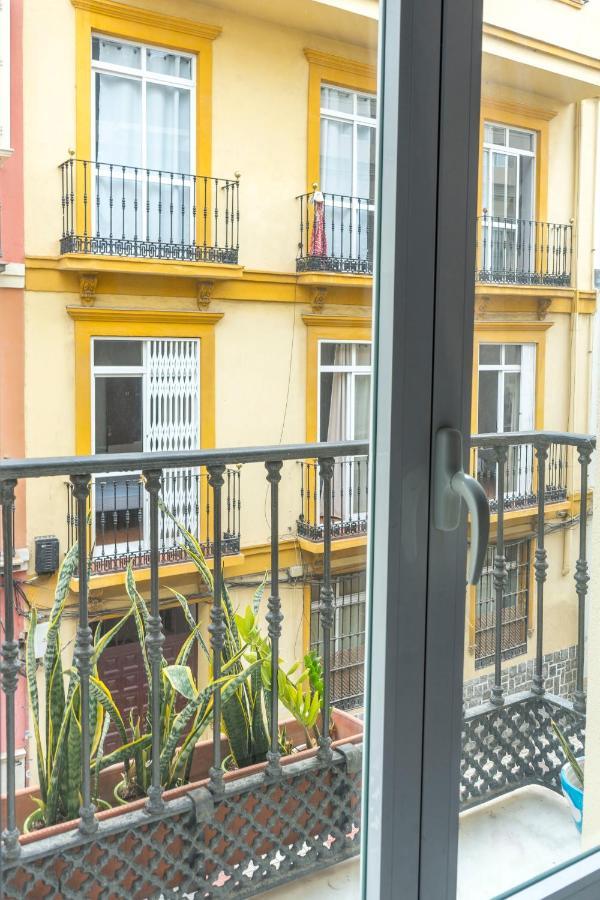 Acogedor Apartamento En Pleno Centro De Malaga By Sharingco Apartment ภายนอก รูปภาพ