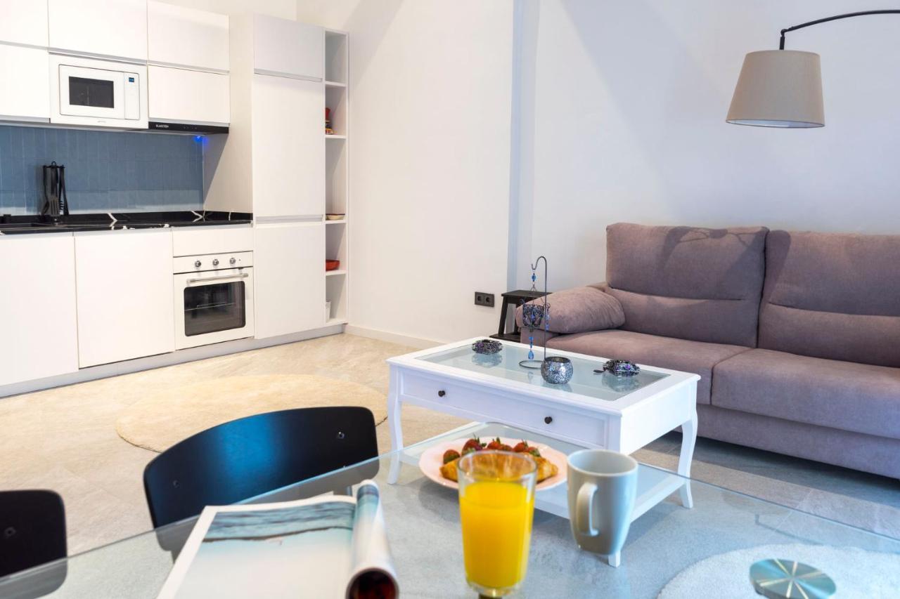 Acogedor Apartamento En Pleno Centro De Malaga By Sharingco Apartment ภายนอก รูปภาพ