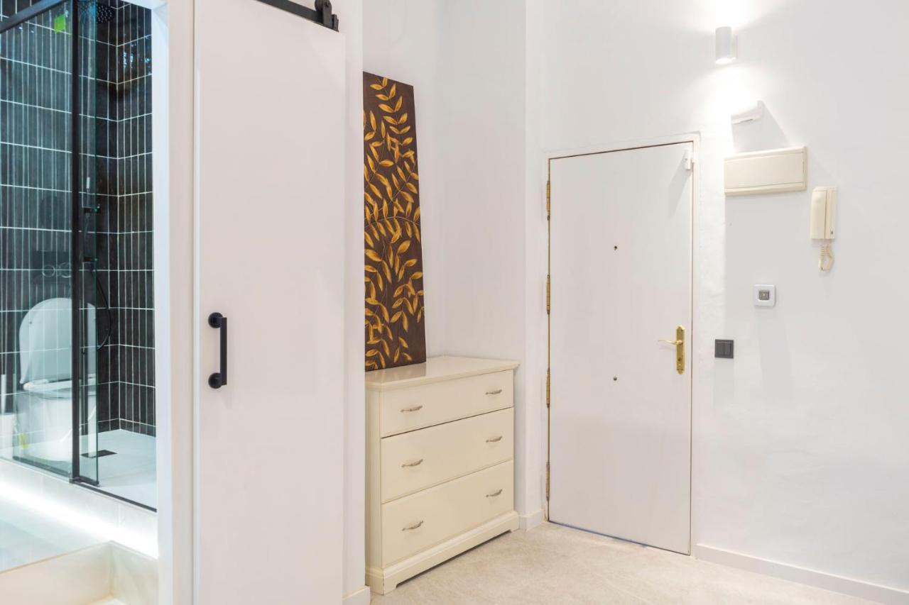 Acogedor Apartamento En Pleno Centro De Malaga By Sharingco Apartment ภายนอก รูปภาพ