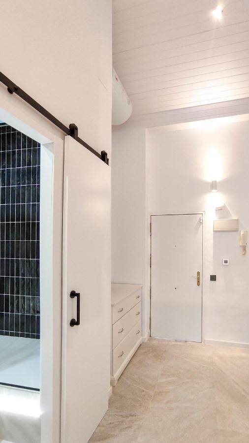 Acogedor Apartamento En Pleno Centro De Malaga By Sharingco Apartment ภายนอก รูปภาพ
