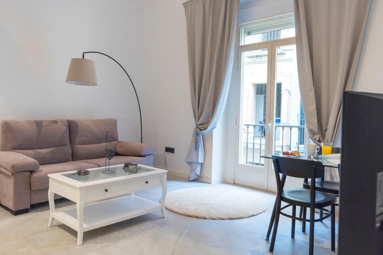 Acogedor Apartamento En Pleno Centro De Malaga By Sharingco Apartment ภายนอก รูปภาพ
