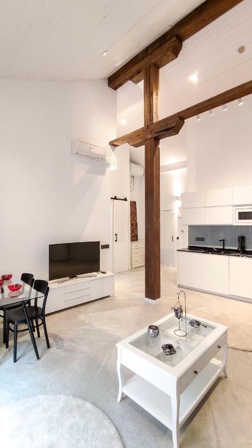 Acogedor Apartamento En Pleno Centro De Malaga By Sharingco Apartment ภายนอก รูปภาพ